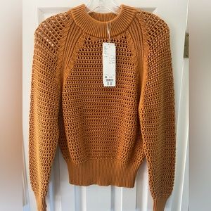 New With Tags UNIQLO Sweater